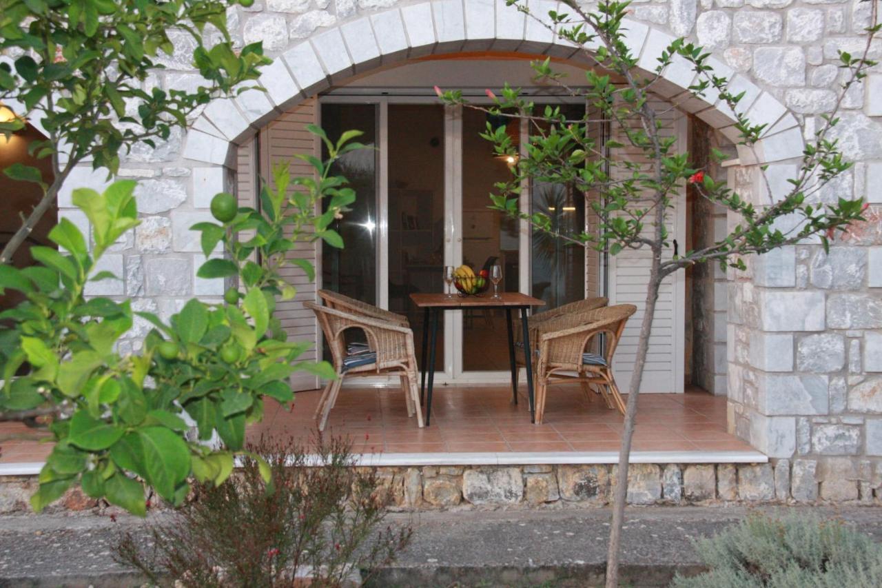 Sea And Mountain View Villa Kalamata Dış mekan fotoğraf