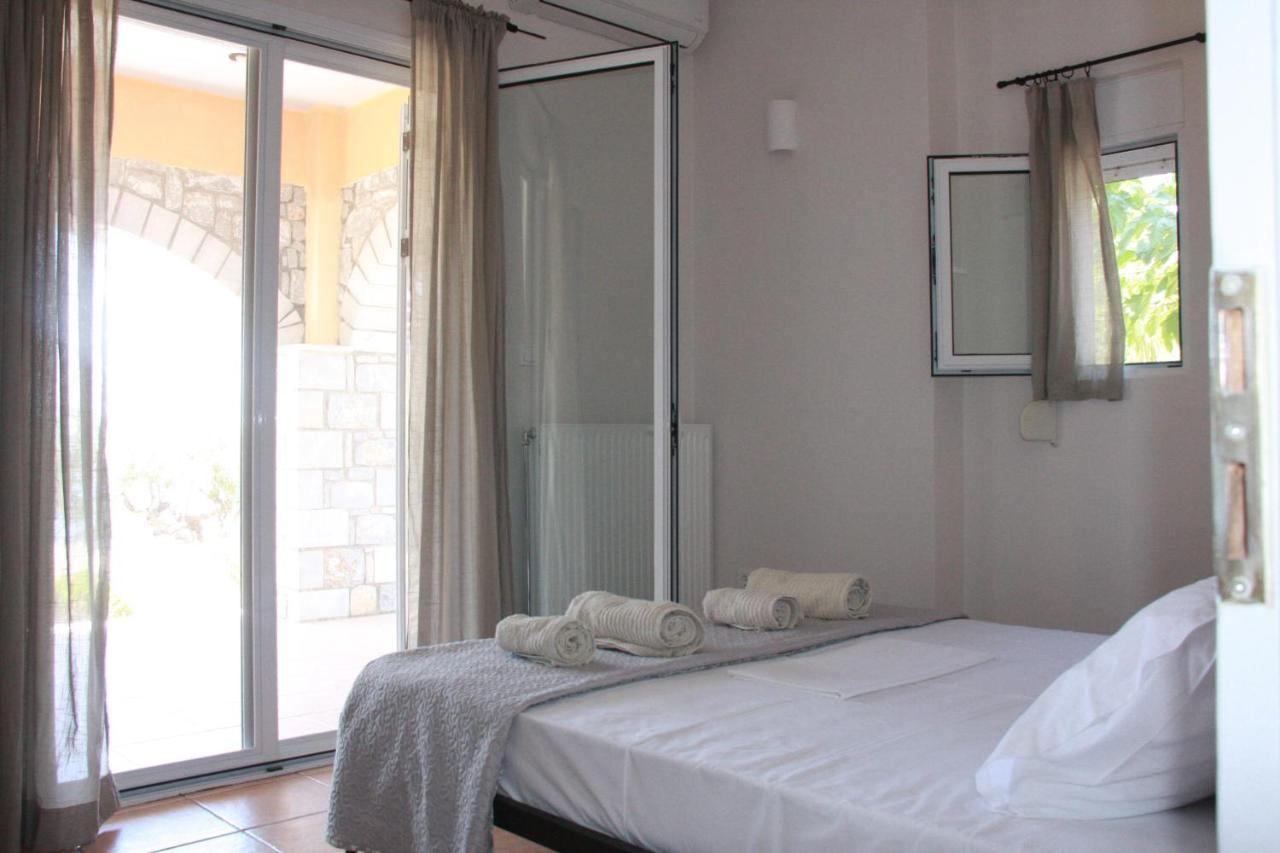Sea And Mountain View Villa Kalamata Dış mekan fotoğraf