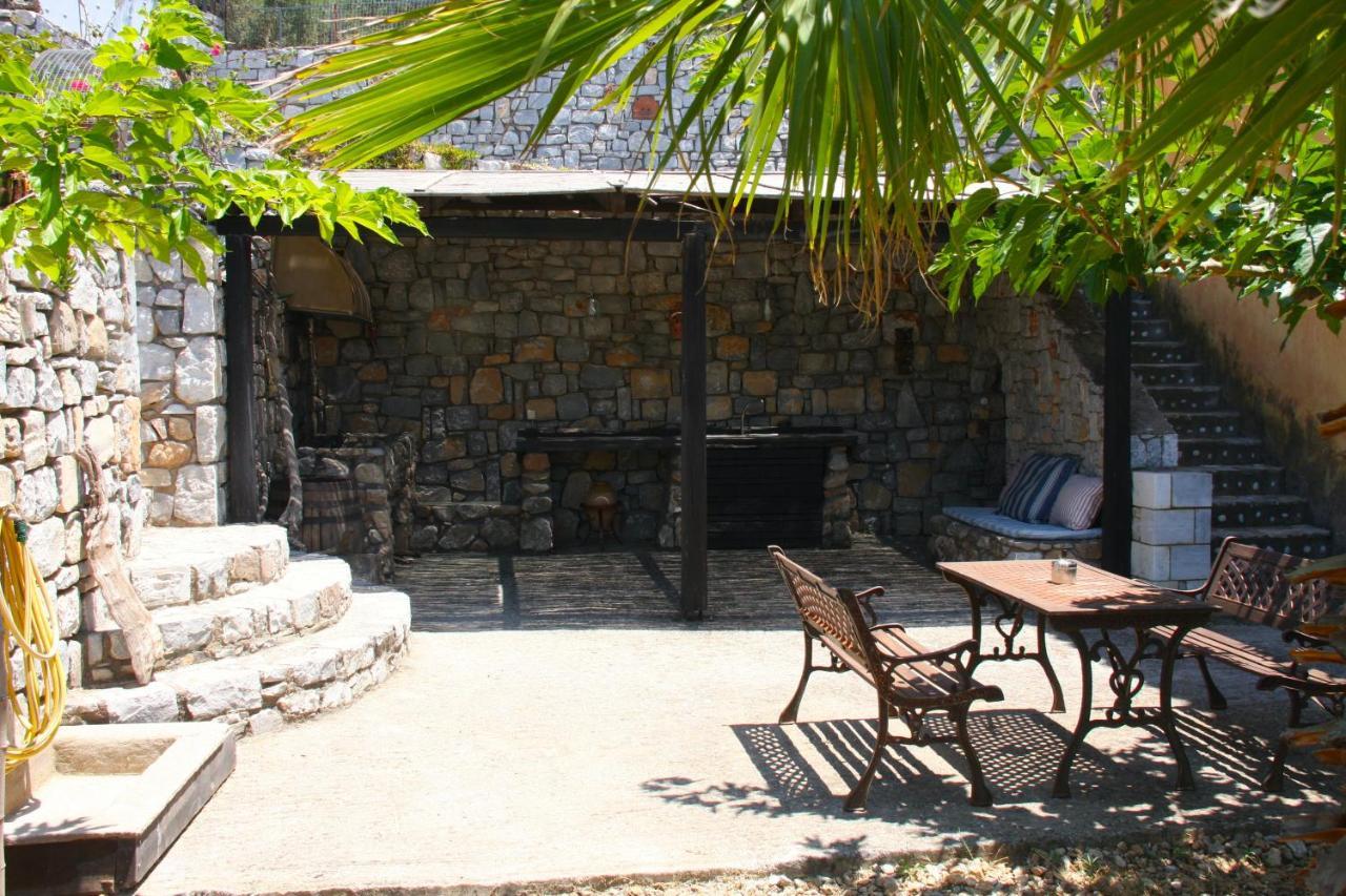 Sea And Mountain View Villa Kalamata Dış mekan fotoğraf
