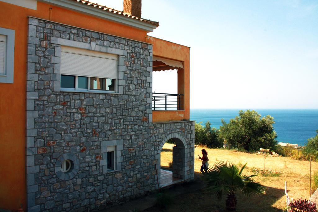 Sea And Mountain View Villa Kalamata Dış mekan fotoğraf